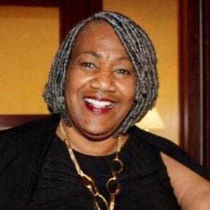 Meet your Posher, Saundra